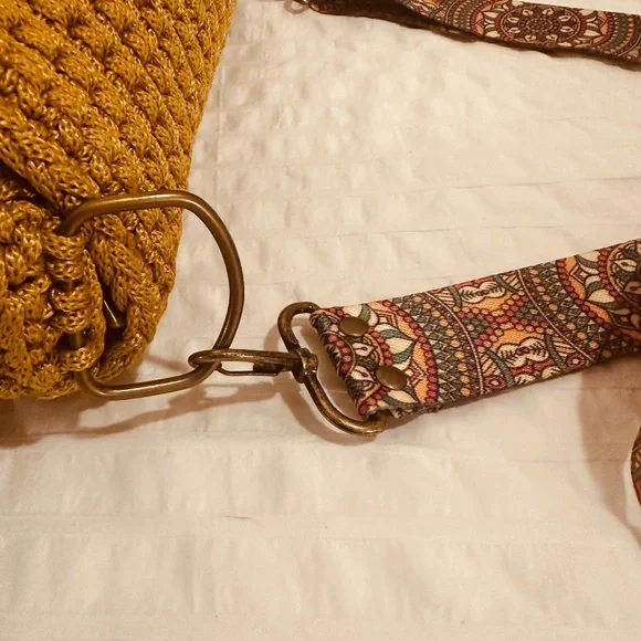 Crossbody Handmade Crochet Woven Khaki Bag NWOT - Picture 6 of 16
